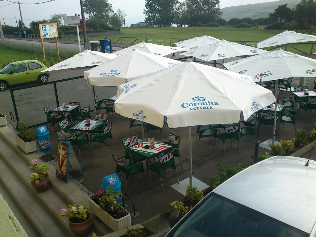 Hotel Brisamar Banugues Exterior photo